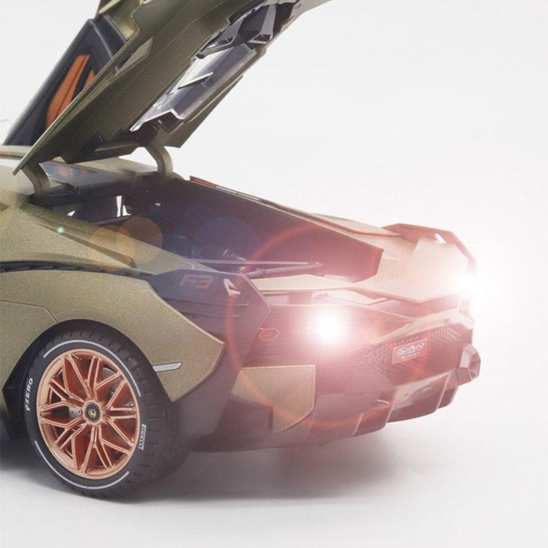 1/18 Lambor Car Model Alloy Diecast Boys Toy SIAN FKP37 Supercar High Simulation 4 Door Opened with Light Collections Kids Toy