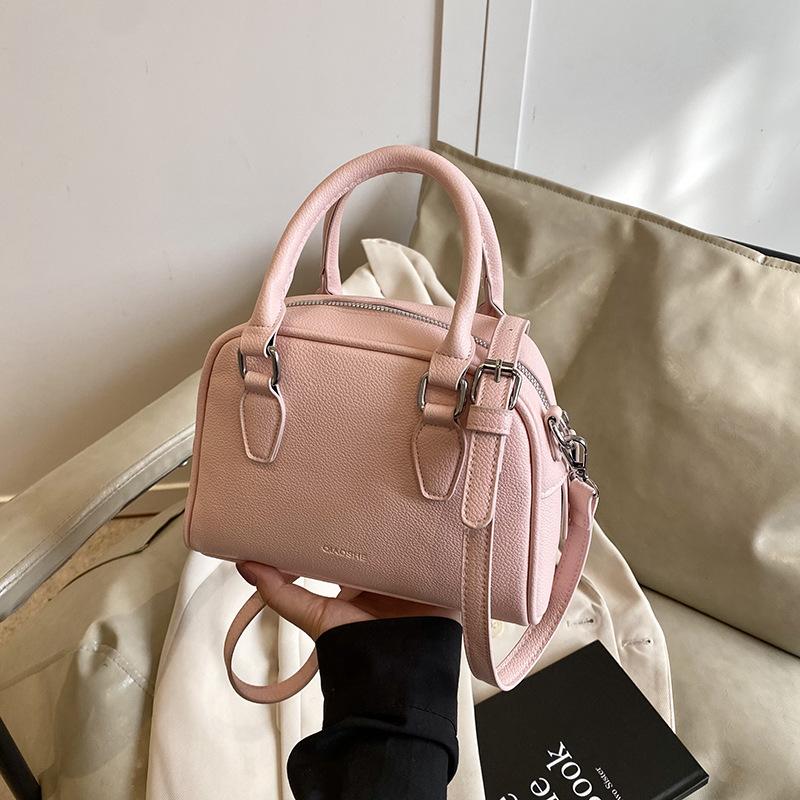 

Premium portable small bag women s new fashion shoulder bag commuter messenger bag