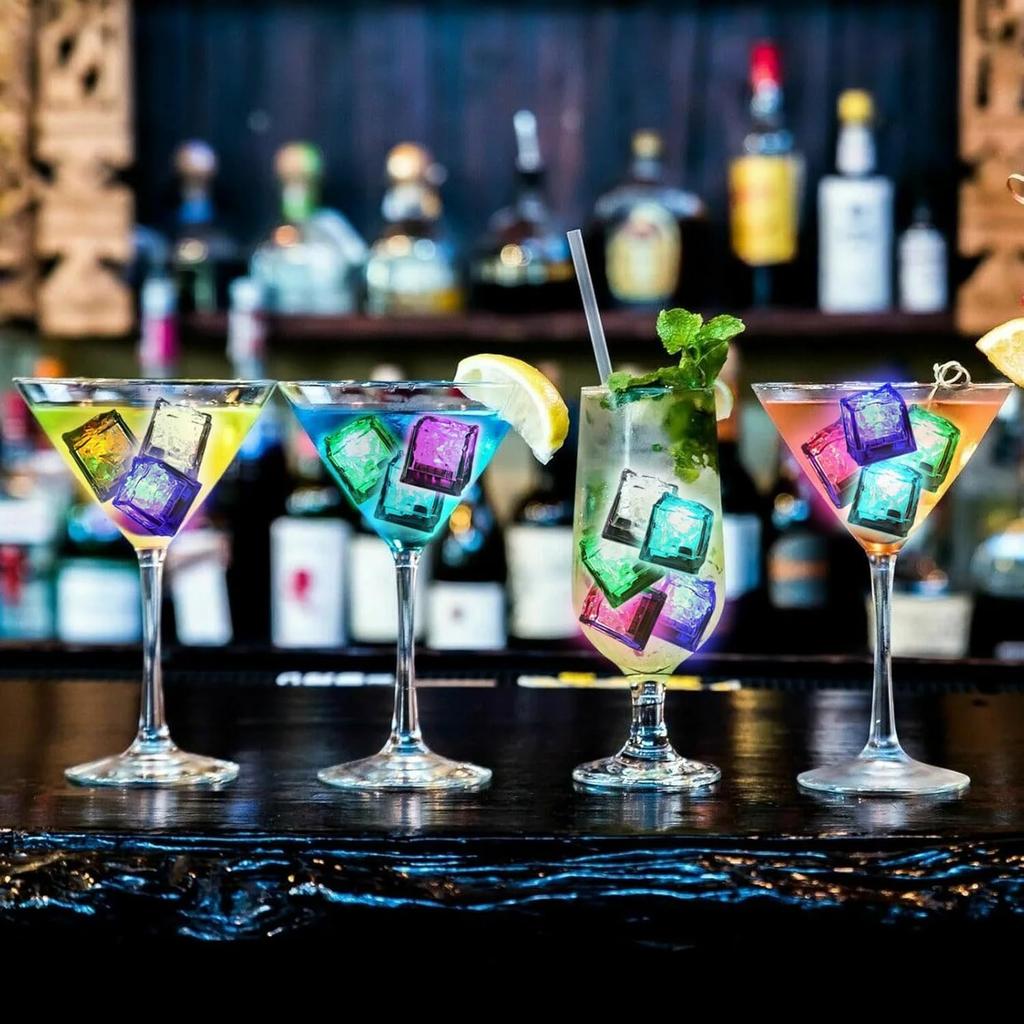 6/12Pcs Reusable Light Up Ice Cubes Glow in The Dark Ice Cubes for Drinks Waterproof Glowing Party Wedding Bars Decoration