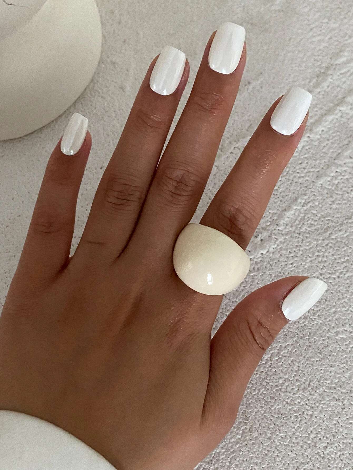 

Винтажные неровные гладкие пластиковые кольца из смолы для женщин, новый тренд, бохо, геометрические кольца на пальцы, эстетичные украшения для вечеринок грязно-белый