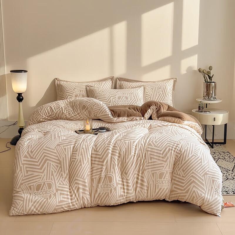 

Belle Anna Jacquard Milk Velvet Winter Quilt