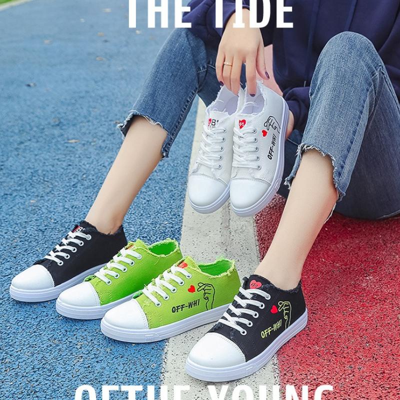 2025 Summer New Canvas Shoes Womens Student Flat Korean Version Little White Shoes Comfortable And Breathable Womens Sneakers