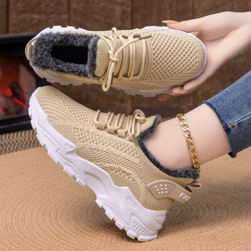 Cotton shoes women's winter large-size thick-soled shoes piled and thickened cotton boots shallow-mouth lightweight short boots