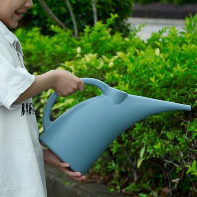 Long Spout Watering Can 1L 2L 3L Plastic Watering Pot Large Capacity Watering Can for Targeted Watering Indoor And Outdoor Use Gardening Tool