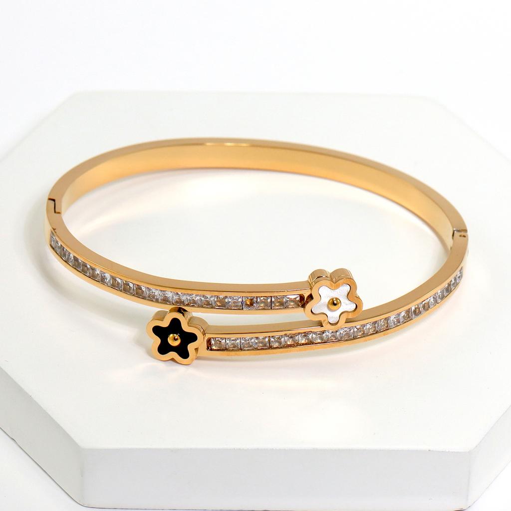 3Pcs/Sets Stainless Steel Clover Flower Cross Nail Bracelet for Women Leisure Wedding Jewelry Party Holiday Valentine's Day Gift