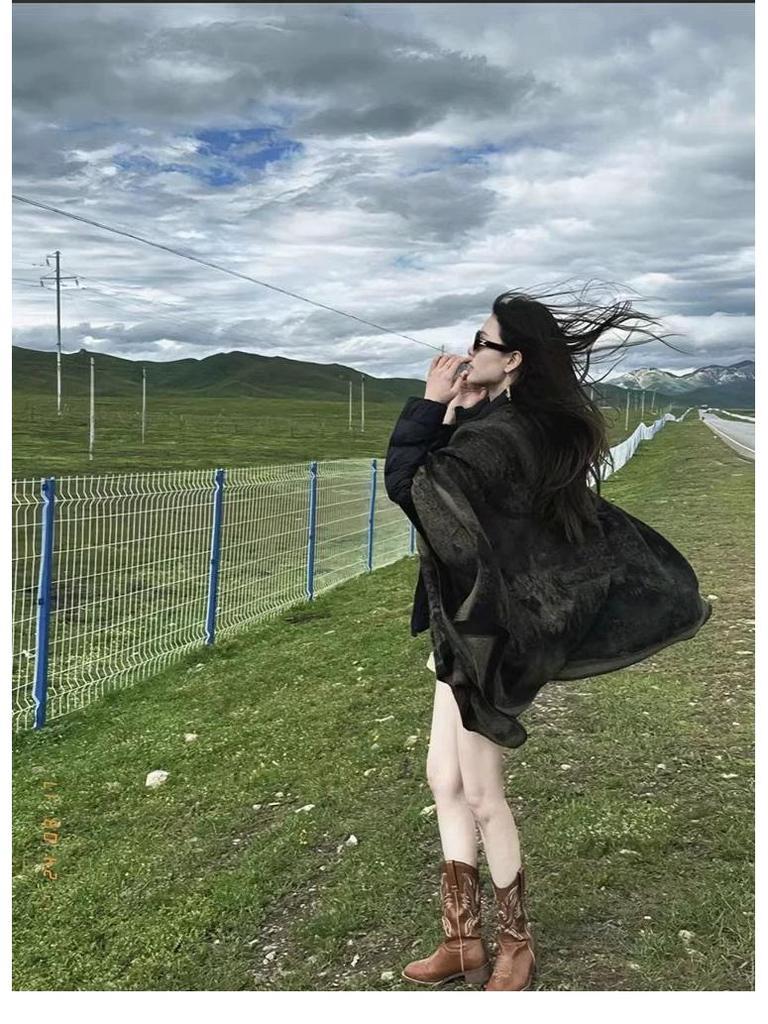 Autumn & Winter Women's Shawl: Xinjiang & Tibet Travel Cape, Thick Western Sichuan Outerwear Cloak