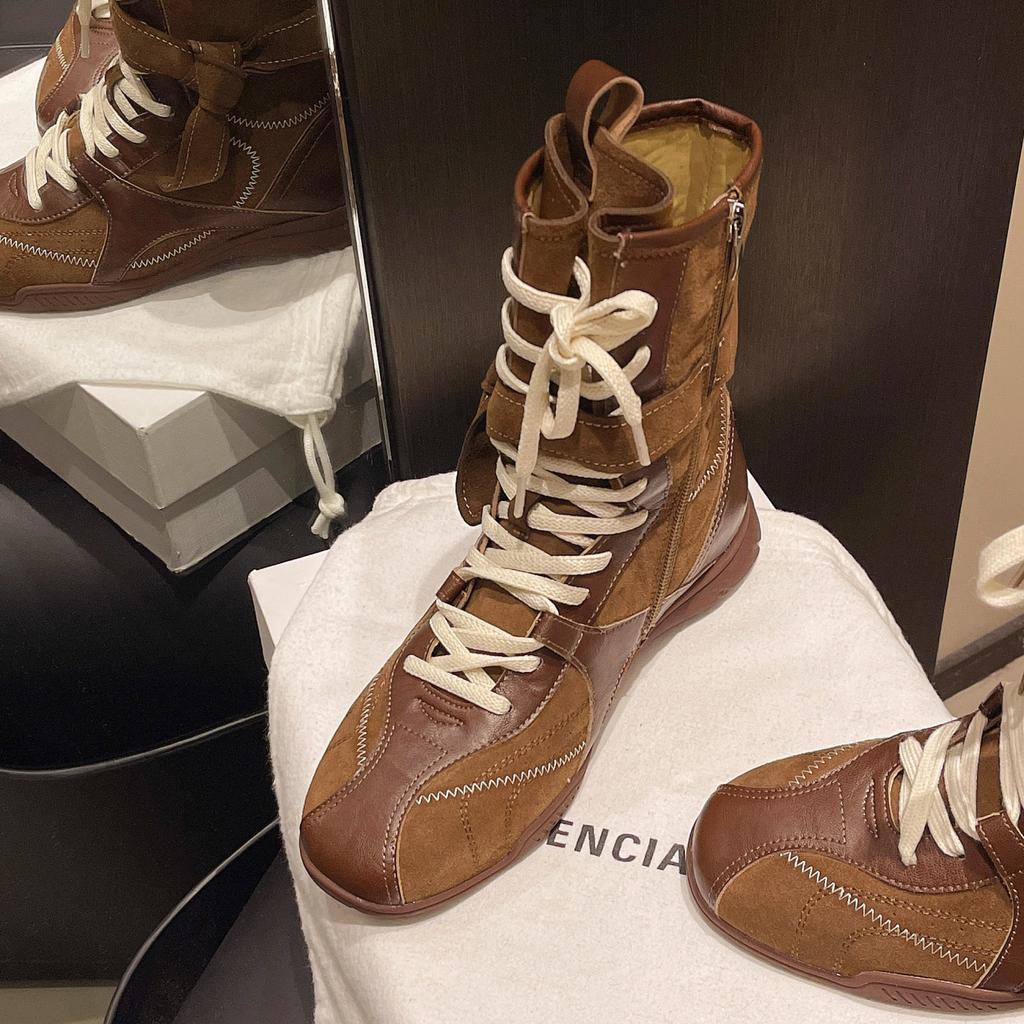New boxing boots women's front lace-up fashionable and comfortable medium boots British style design sense niche Martin boots tide