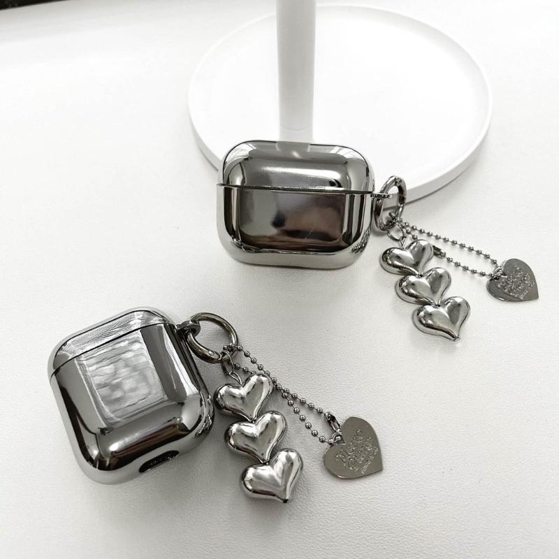 Y2K Silver Heart Pendant Keychain Pendant Cute Bag Charm Alloy Material Bag Jewelry Backpack Charm for Phone Bag Camera