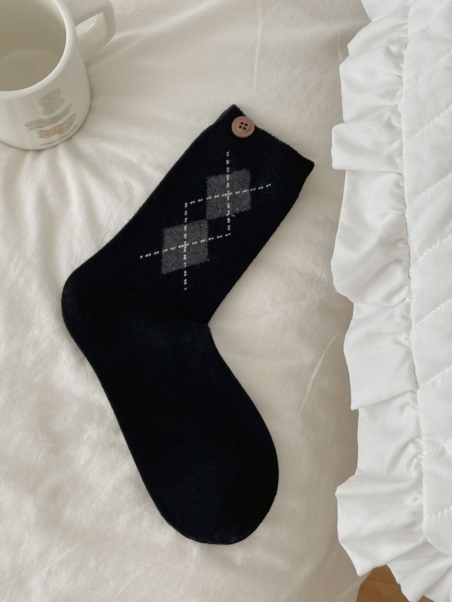 

Winter Style Warm And Thickened Small Diamond Checkered Button Wool Mid-Leg Socks Women S Autumn College Style Pile Socks One size чорний