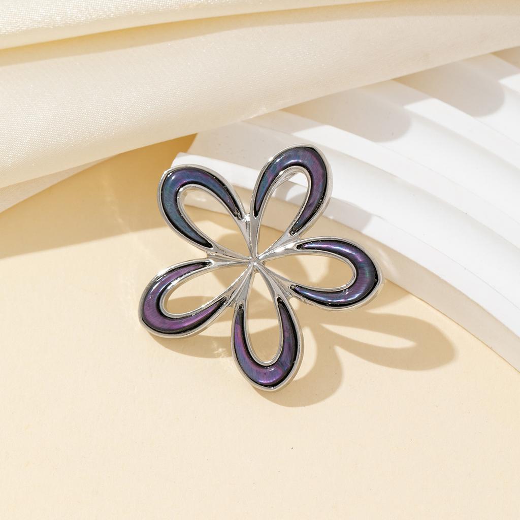 Sommerstil Damen Broschen Natürliche Muschel Exquisite Brosche 38x38mm Für Kleid Mantel Schmuckzubehör