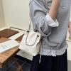 Korean Style Chains Handle Bucket Bags Crossbody Bag Large Capacity PU Crossbody Bag Wallet Bags Purse Drawstring Bucket Bag