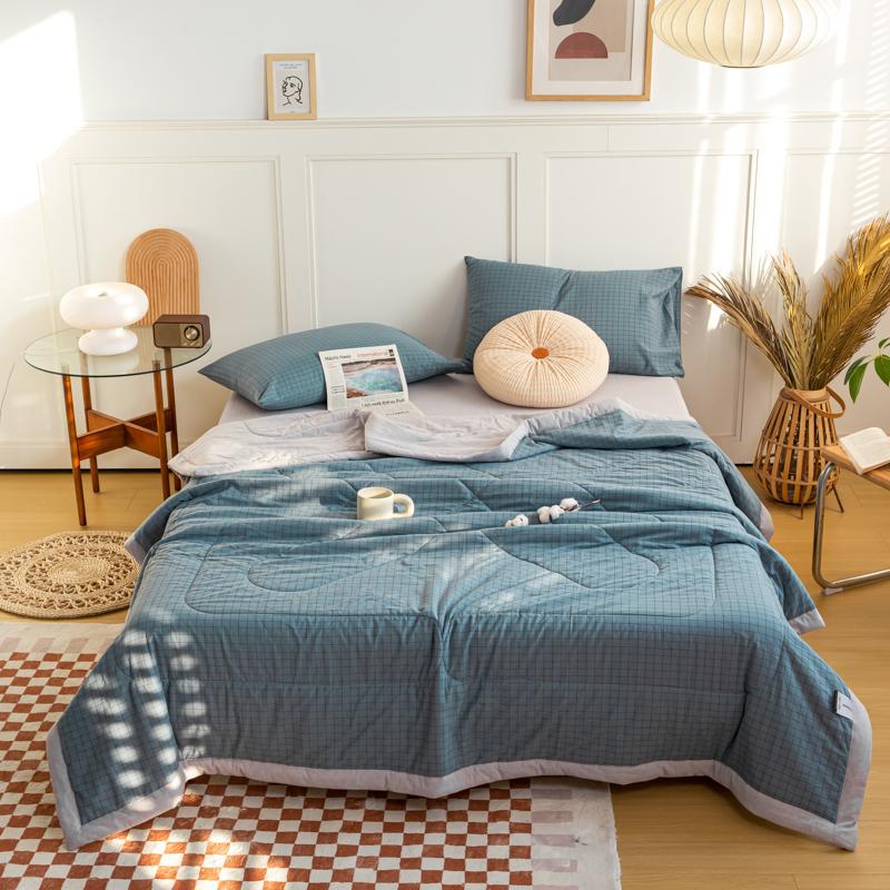 Simple Lines Summer Quilt Japanese Style Cotton Air Conditioning Quilt Luxury Soft Breathable Thin Blanket for Adults Kids