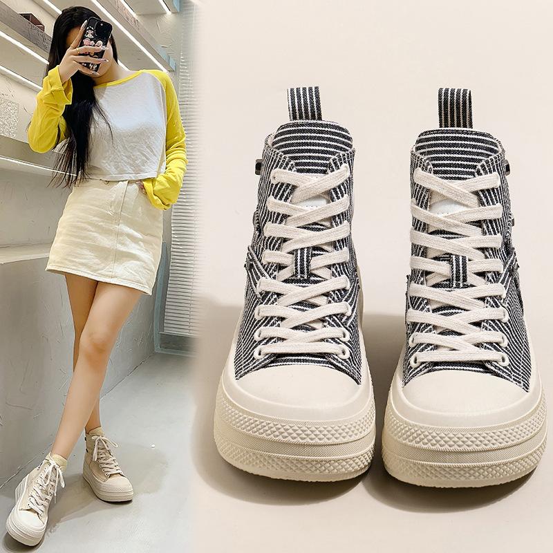 2025 Korean Version of Casual Martin Boots Women's Canvas Shoes Autumn New Lace-up Short Tube Retro Square Head Breathable Increase