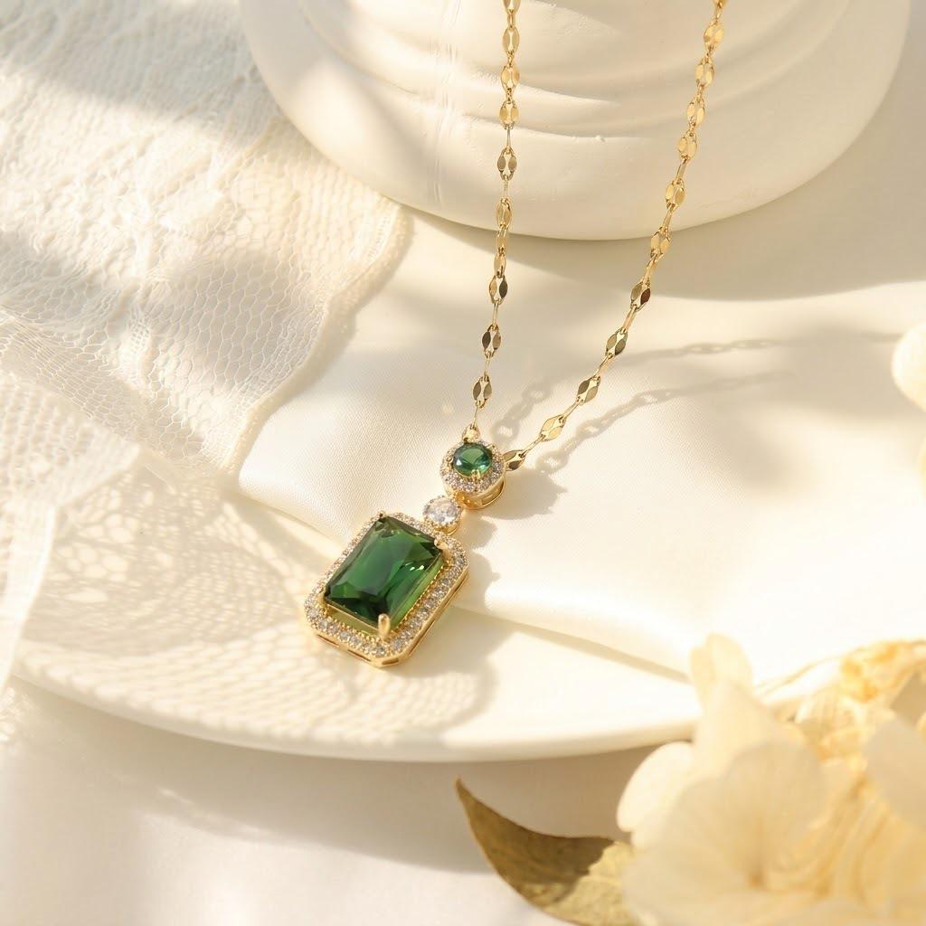 Women's Japanese-Korean Style Zircon Emerald Jewelry Set: Necklace, Ring, Earring, and Elegant Clavicle Chain