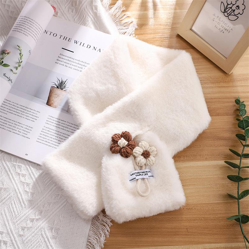 Japanese cute cartoon flower cross scarf autumn and winter warm neck protection small fresh scarf student couple versatile