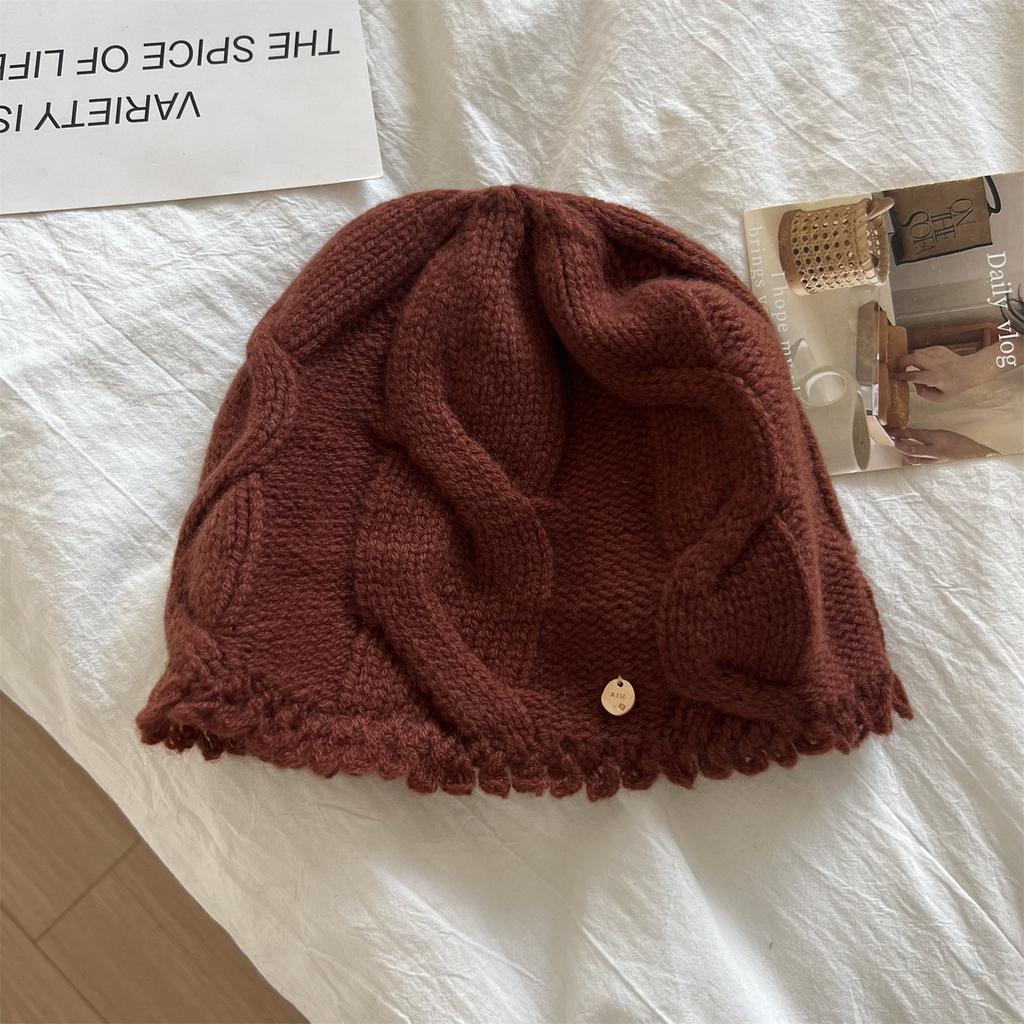 New Style Knitted Hat for Women In Autumn and Winter Small Face  Warm  Ear Protecting  Fashionable Woolen Cold Hat