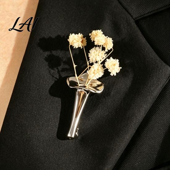 Elegant Fashion Accessory Peanut/Calla Shaped Flower Insert Brooch DIY Wearable Bouquet Holder Alloy Shirt Pin Brooch Clip Metal Vase Lapel