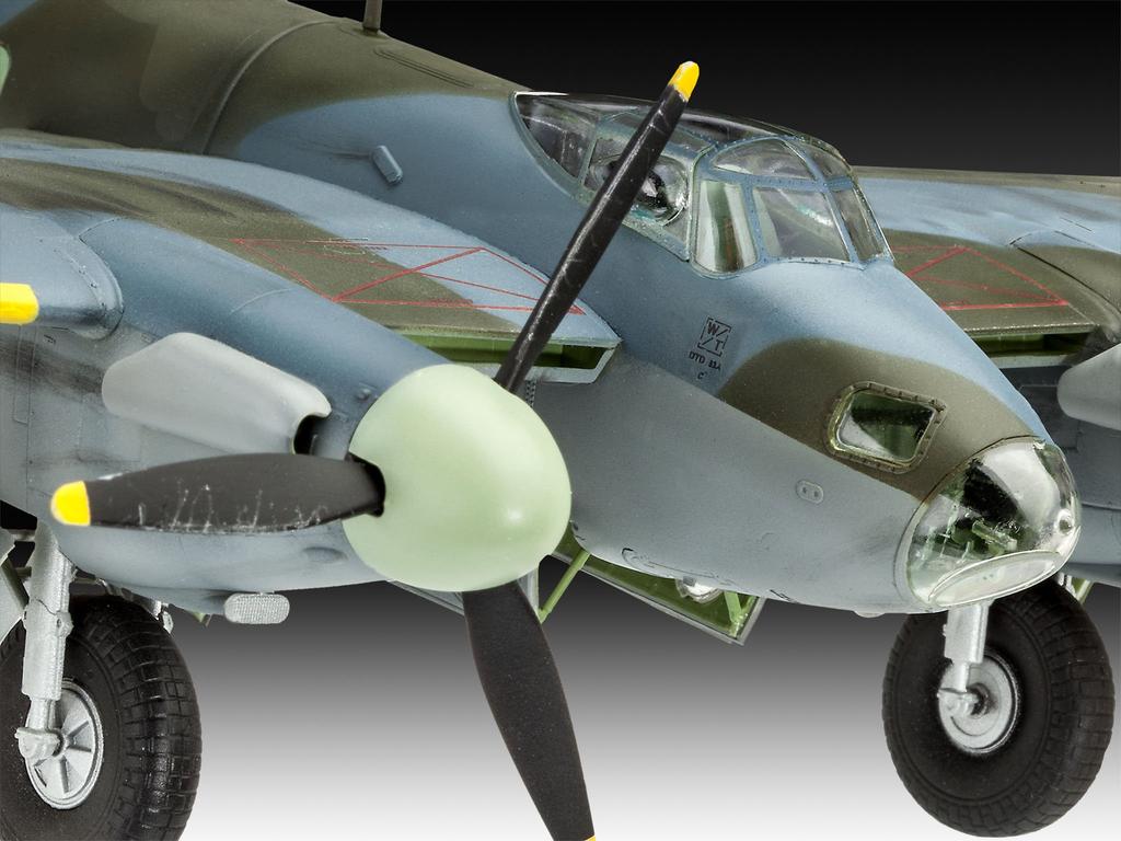 German Revell RAF Mosquito Bomber Plastic Model Kit 03923 1/48 Mk.4