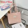 Tote Bag With Heart Pattern And Cotton Lining For Daily Use