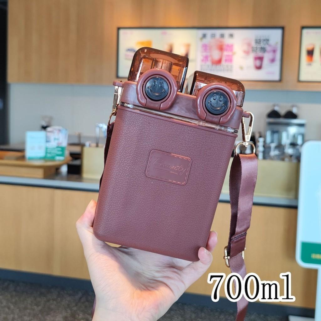 

700ml Portable Plastic Double Drinking Bottle Cartoon Sealing Straw Kids Cup кофейный