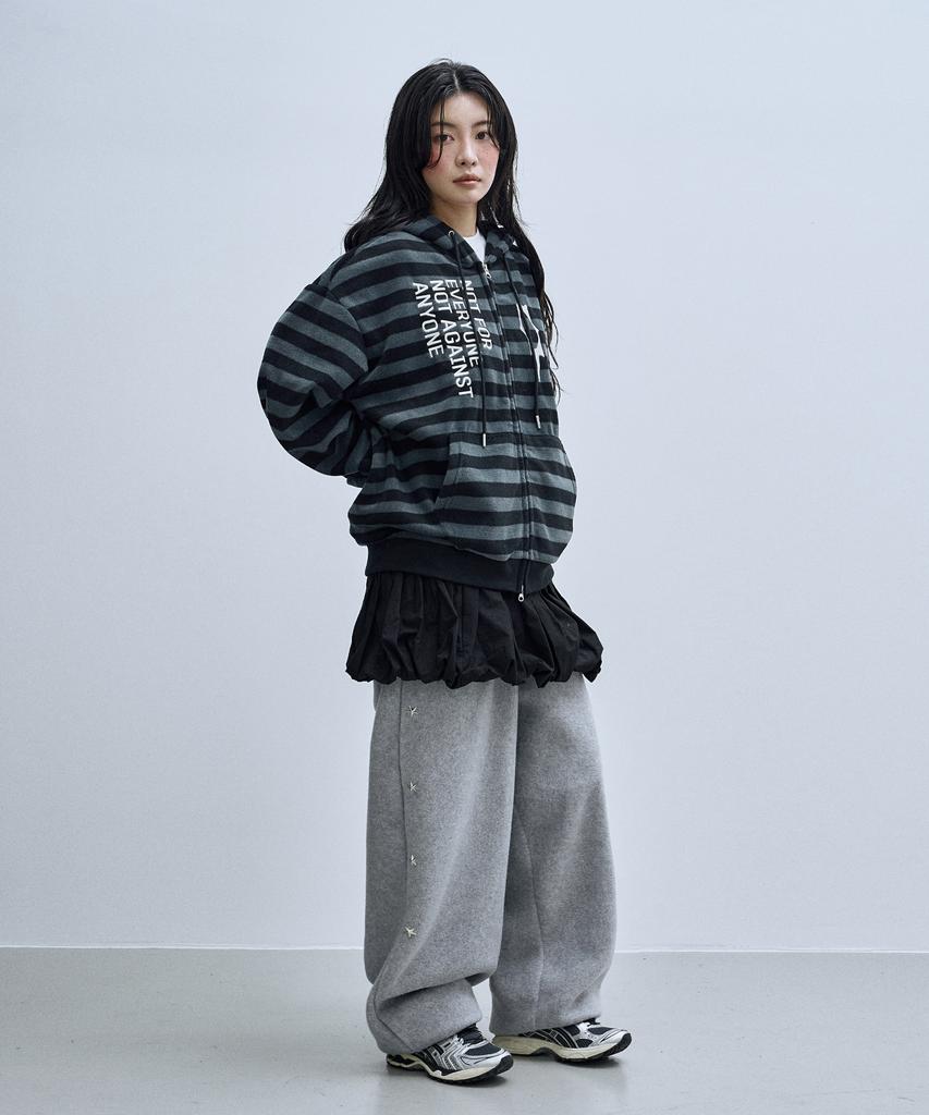 Lujeoseukeulleob Star Stud Wide Fleece Sweatpants Gray