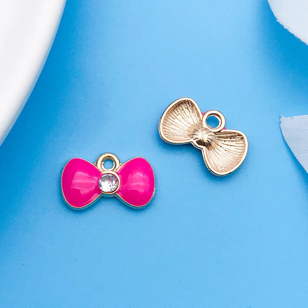 30 Cartoon Alloy Jewelry Pendants: Rose Red Drip Oil for DIY Bracelet and Handbag Accessories
