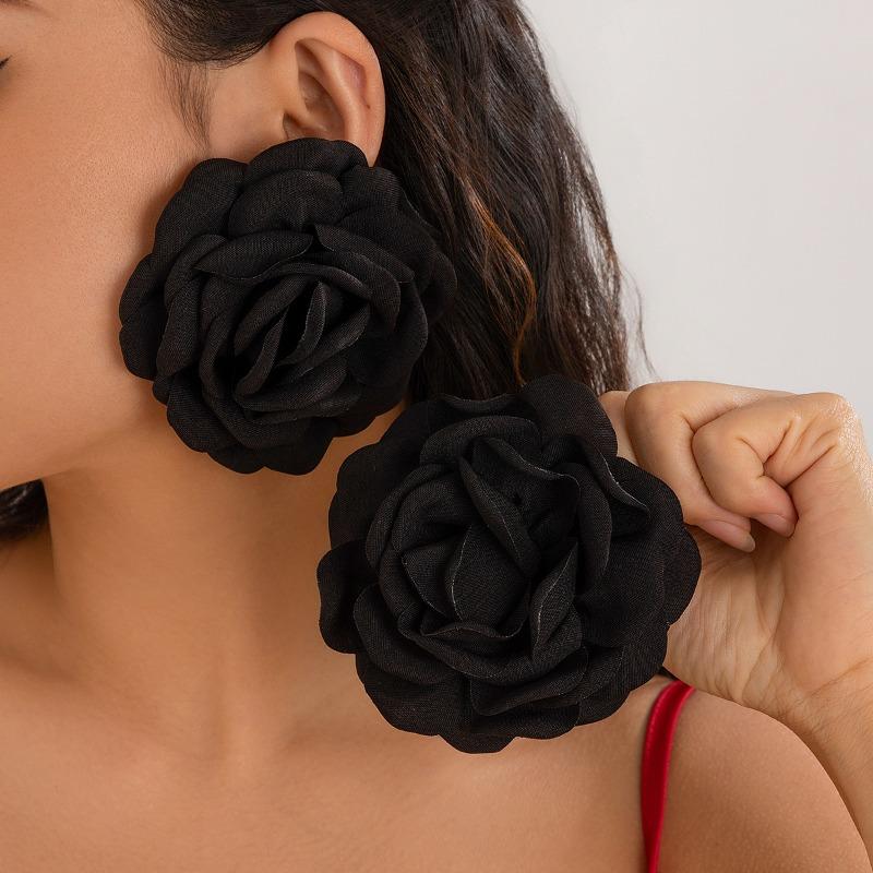Exaggerated Big Rose Flower Earrings for Women Vintage Elegant Fabric Florals Ear Stud Earring Summer Holiday Beach Jewelry