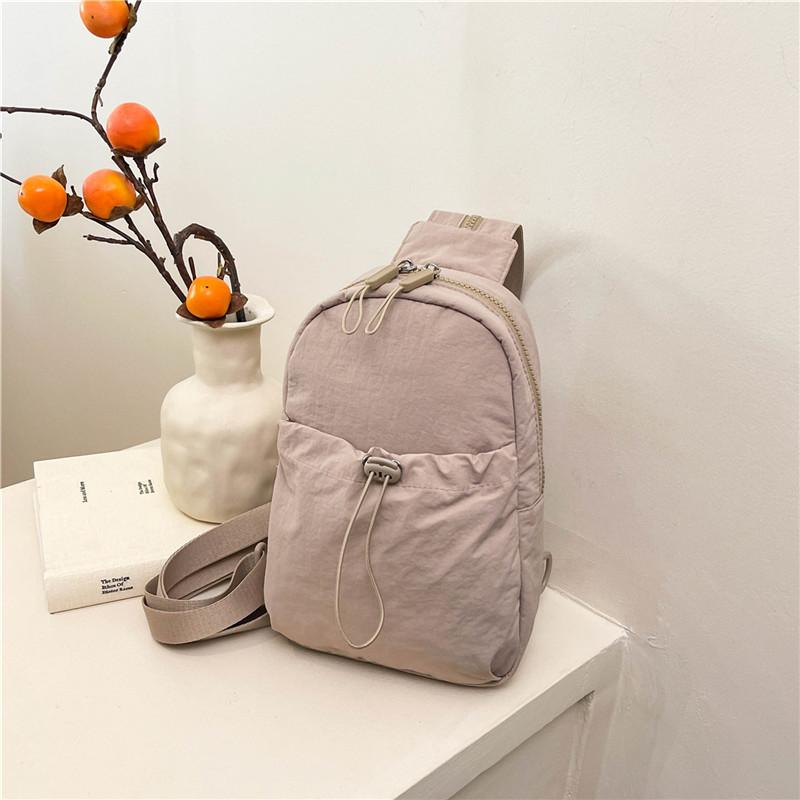 

2025 Женская Повседневная Легкая Сумка Через Плечо Модная Личность Весенний Тренд Нишевый Дизайн Рюкзак