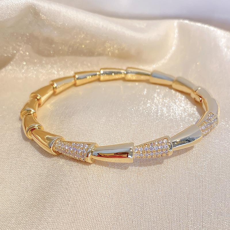 European and American heavy industry style personalized jewelry, low-key luxury stacked wind bracelet, diamond-encrusted zircon bracelet