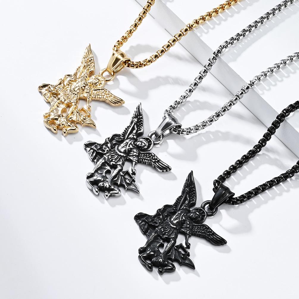 2026 Vintage St. Michael's Archangel Necklace Niche Personality Hipster Wear Accessories