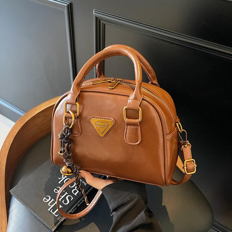 Small Bag Women's New Casual Versatile Messenger Bag Shoulder Handbag Work Pillow Bag