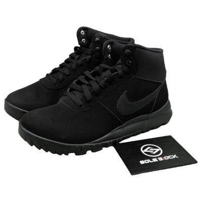 Hoodland Suede Triple Black - 654888-090