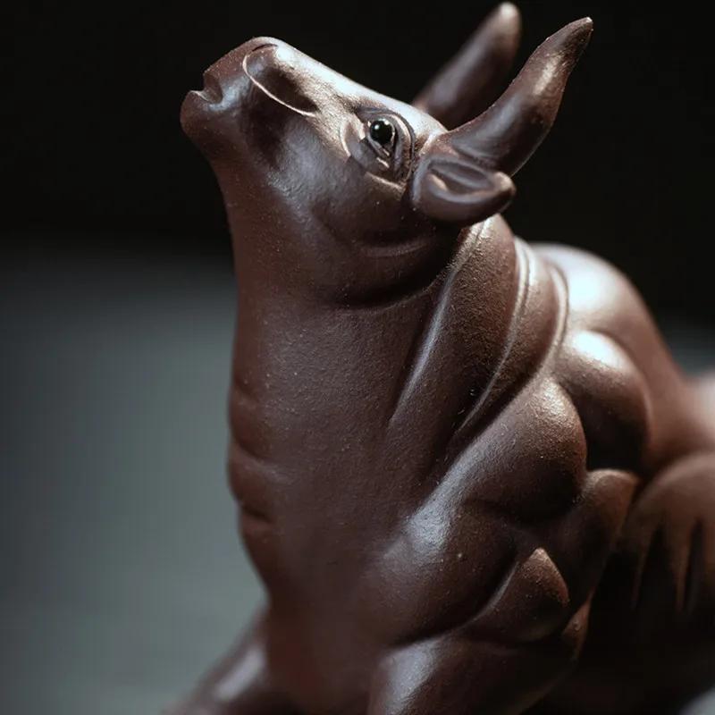 Yixing Purple Clay Tea Pet Decor Chinese Zodiac Lucky Cattle Figurine Desktop Ornaments Handmade Sculpture Tea Set Decoration