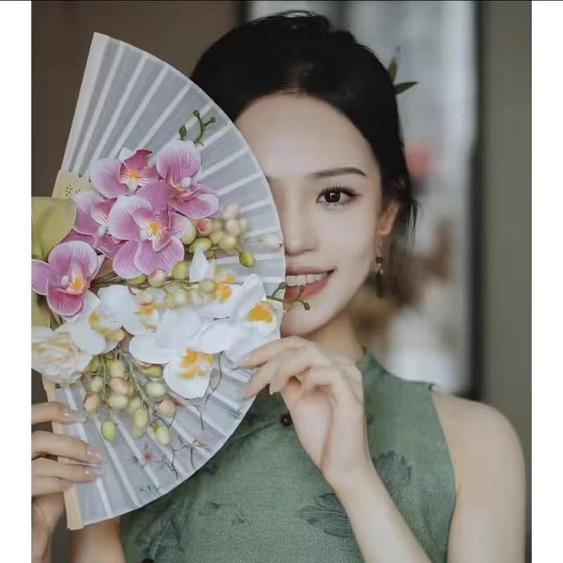 New Chinese Style Bride Folding Fan Bouquet for Engagement or Robe Accessory
