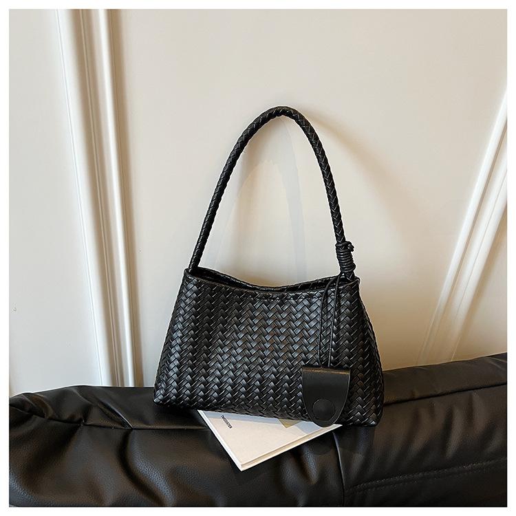 

Плетеная сумка-тоут женская 2025 новая большой вместимости сумка для мамы и ребенка универсальная на плечо под мышку сумка-тоут чёрный