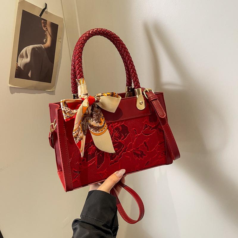 

Премиальная красная сумка Princess Diana для женщин 2024 года, новая вместительная свадебная сумка через одно плечо бордовый