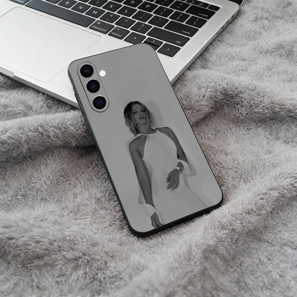 M- famous actress-Margot -Robbie Soft Silicone phone Case for Samsung Galaxy A73/A71/A72/A70/A53/A52/A51 - Black