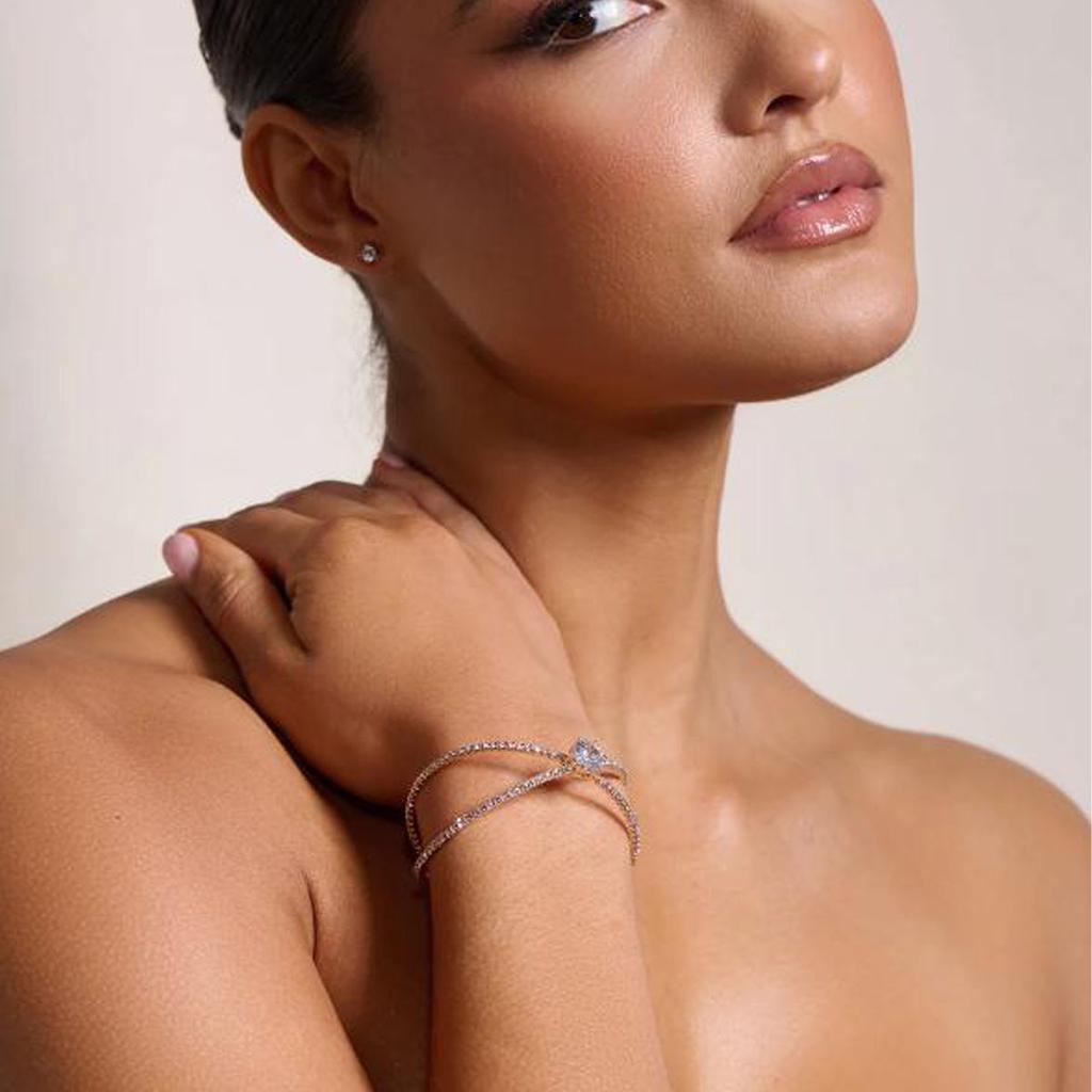 Çapraz Bileklik Rhinestones, Hafif Lüks Süper Parıltı Avrupa ve Amerika Popüler Basit Ve Şık El Aksesuarlarıyla Doludur