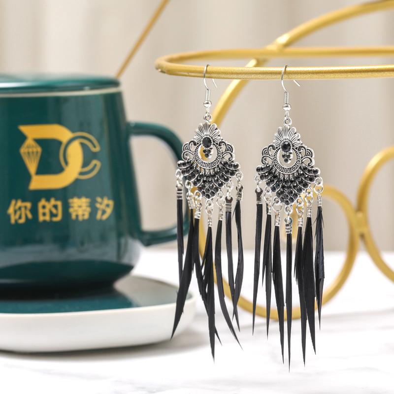 

Fashion Bohemian Colorful Feather Earrings for Women Retro Fan Shaped Luxury Rhinestone Dangle Earring Ethnic Female Bijoux чорний