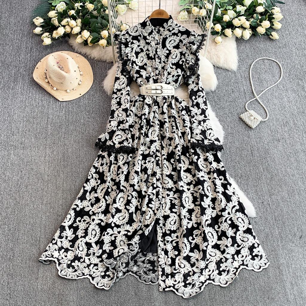 French Celebrity Vintage Lace Embroidery Long Sleeve Dress with Lotus Leaf Edge Women's Autumn and Winter Pearl Buckle Waist Long Dress