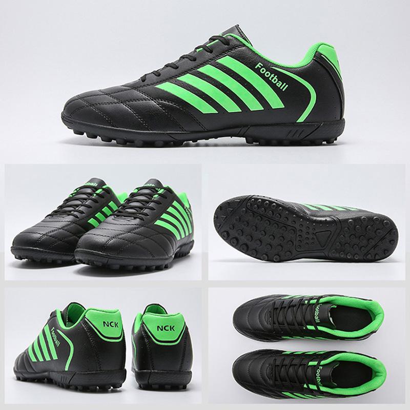 Size 32-44 Kid Low Cut Soccer Shoes Adult Outdoor Running Sneakers Ultralight Sports Ultralight Sports Football Boots