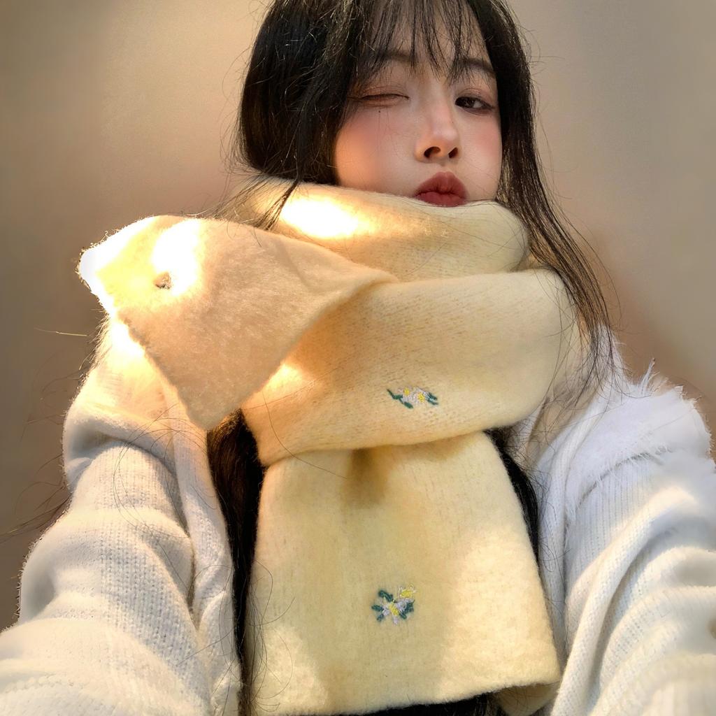 Korean atmosphere, yellow flower embroidery knitted scarf, women's winter warmth and cold protection, student versatile neck scarf