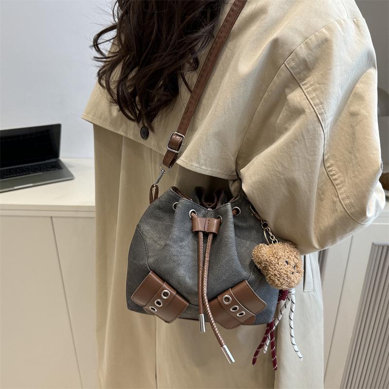 2025 Koreanische Mode Lässige Schultertasche mit großem Fassungsvermögen