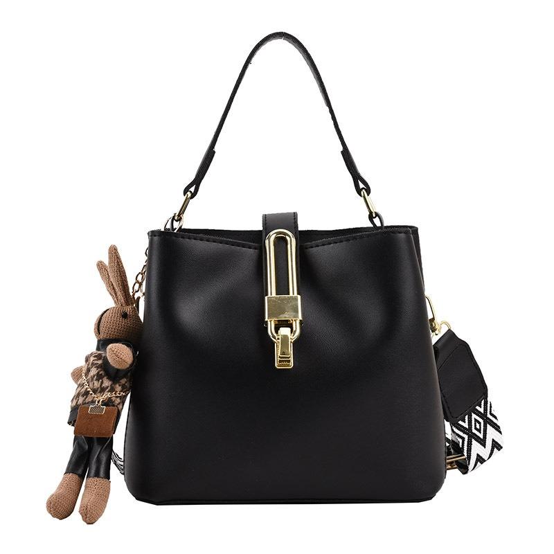 Fashion commuter small bag, new women's bag, popular wide shoulder strap messenger bag, fashionable portable bucket bag.