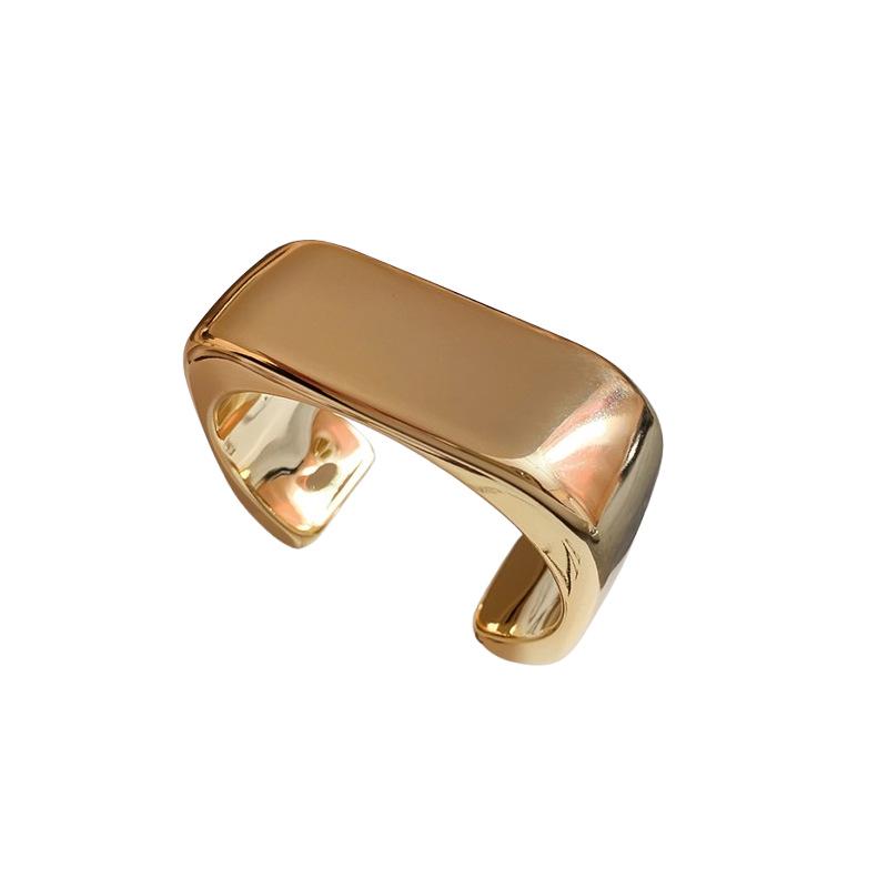 Exaggerated High-End Cold Style Bracelet: European-American Fashion Jewelry