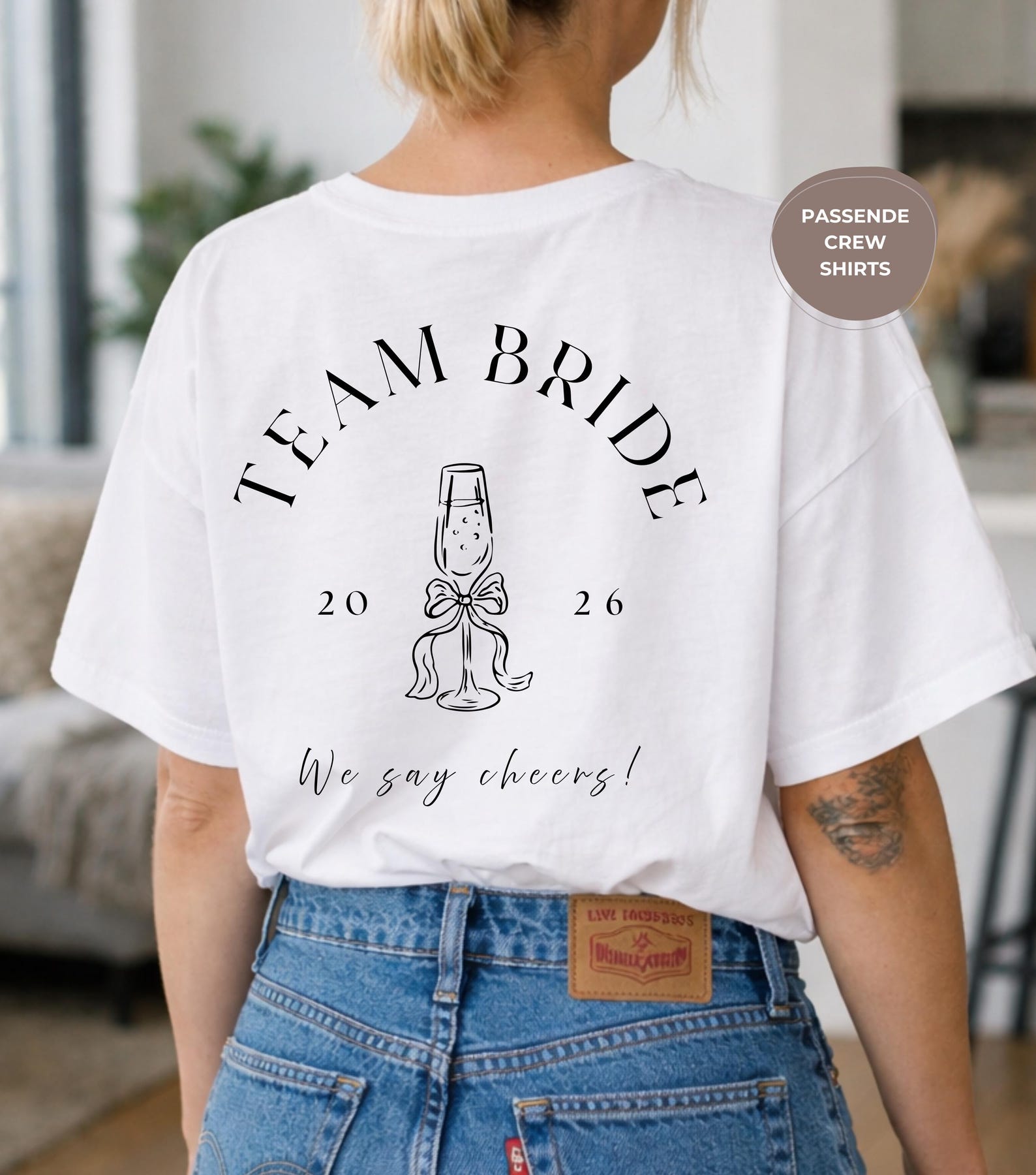 Personalized hen party shirt – Bride & Crew shirts – Hen party outfit – Bachelorette party shirt – Bride & Crew outfit, Bride to be L