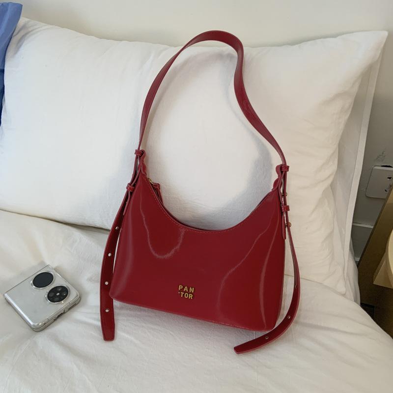 

High-end niche bag women s summer new fashion shoulder messenger bag dumpling bag красный
