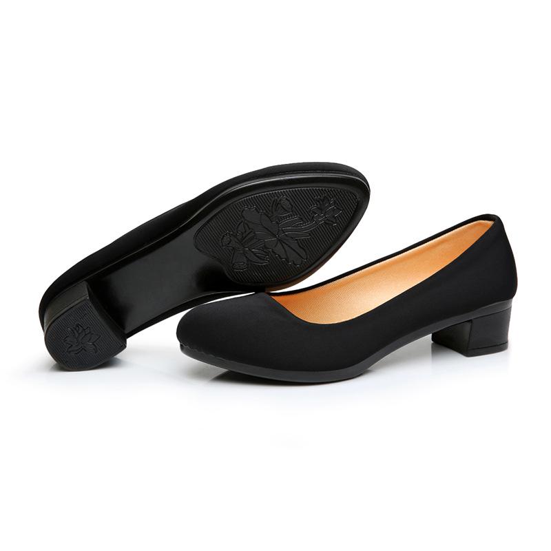 Stylish and Comfortable Women's Low-Heel Breathable Work Shoes with Soft Sole