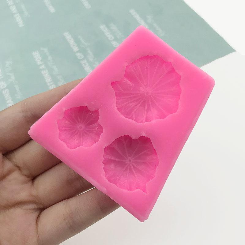 1 Piece Triple Lotus Leaf Silicone Mold Sugar Flipping Chocolate Biscuit Cake Mold Aromatherapy Decoration Mold
