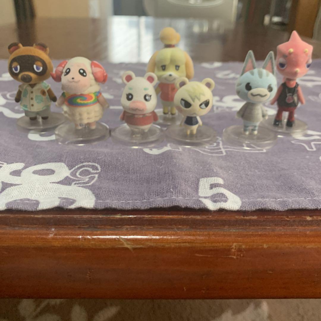 

[USED] Animal Crossing figures